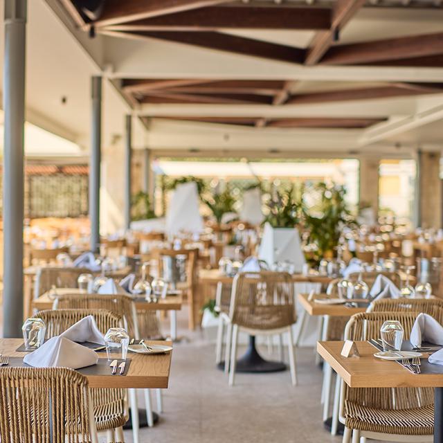 Hotel Paralos Kosta Alimia