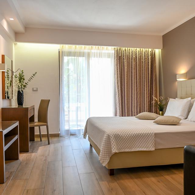 Adam's Hotel